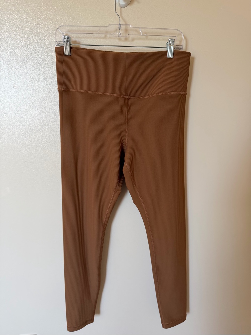 ATHLETA Elation Rib Tight in Camel Brown